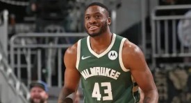 彻底怒了！詹姆斯炮轰湖人，携手布朗尼离开可能要加盟独行侠